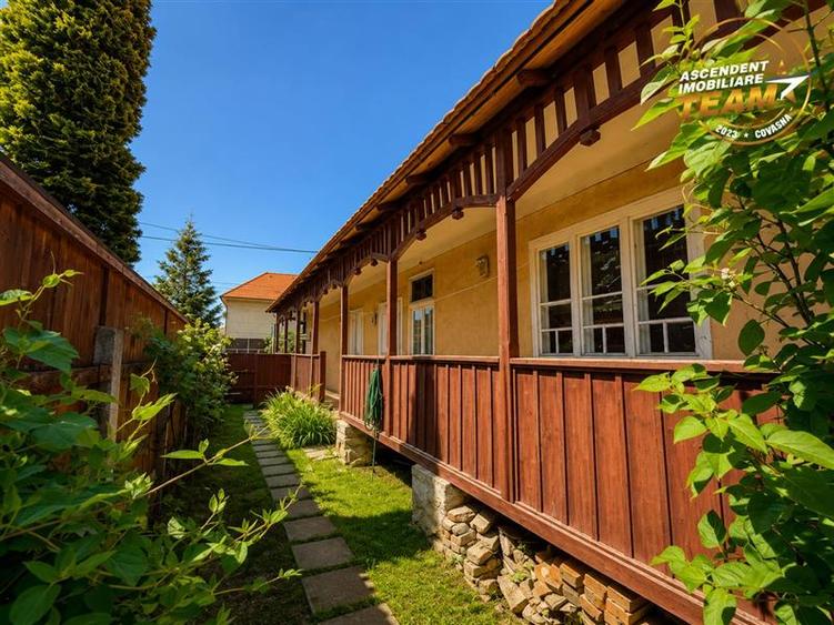 Casa cu potential, acces la/ din 2 strazi, 512 mp teren, Sfantu Gheorghe