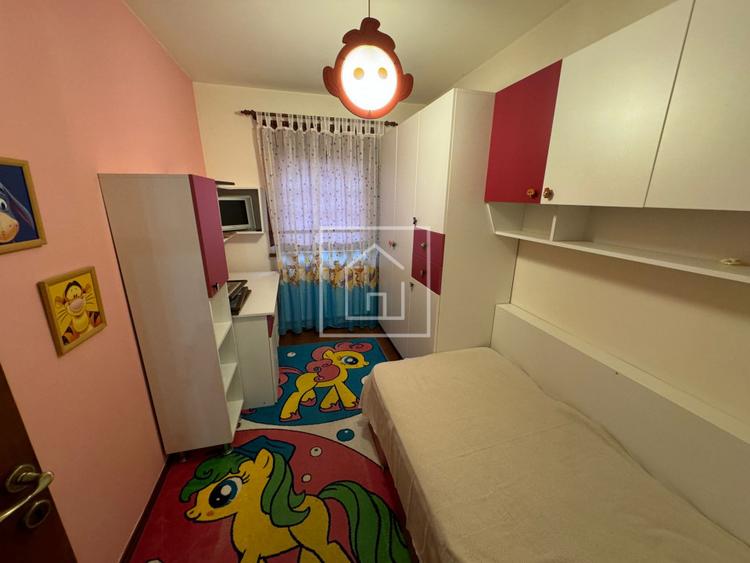 Apartament 3 camere decomandat, mobilat complet, zona Valea Aurie