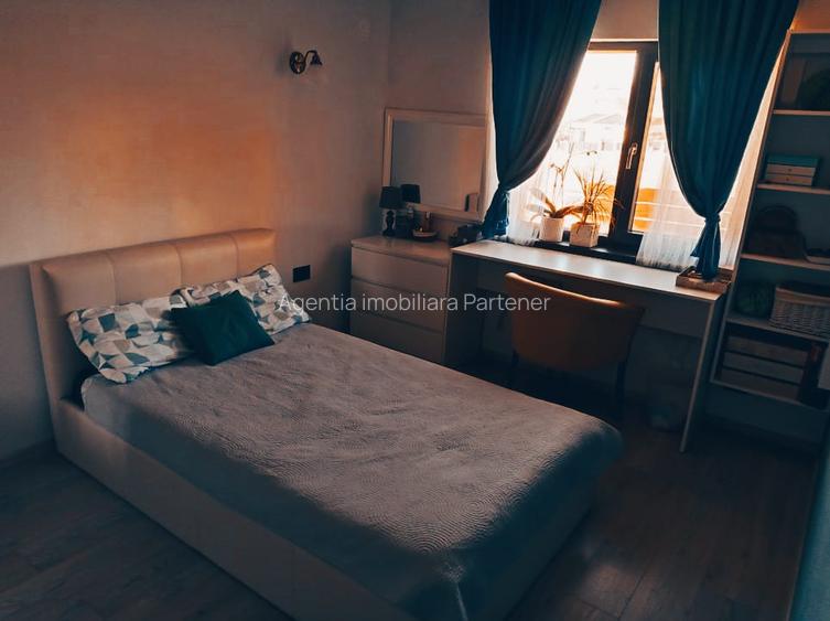 casa / vila Platou Prundu - Craiovei , mobilata / utilata , finisaje moderne ! - 17