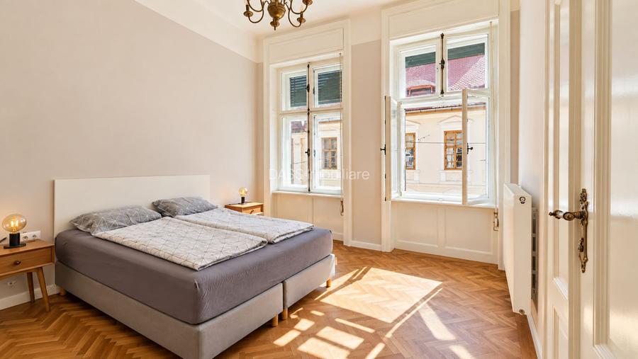 Apartament spectaculos de închiriat 4 camere 4 băi Centrul Istoric - 21