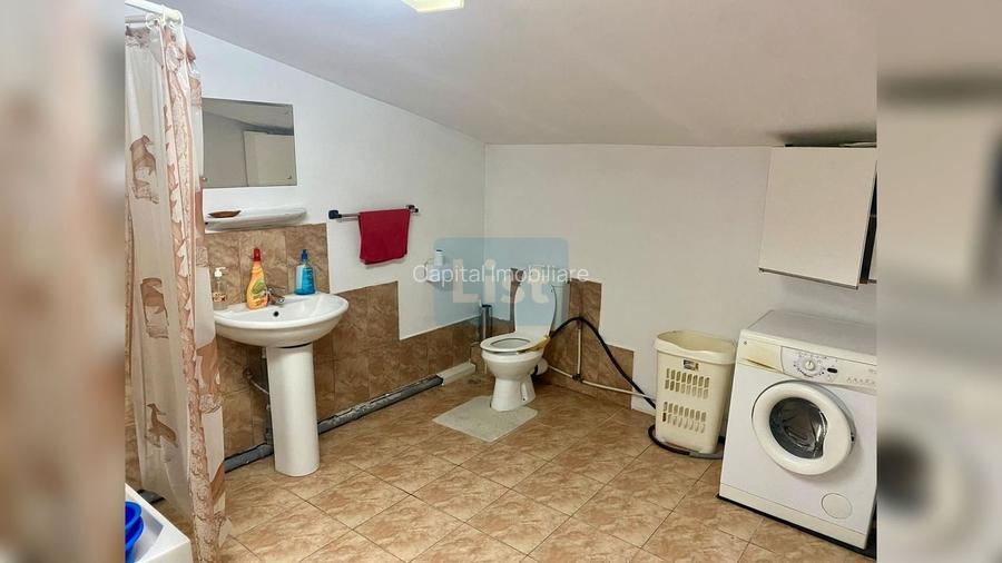 Casă 8 camere în Coiciu | 2 bucătării | 3 băi | Parcare 2-3 mașini - 16