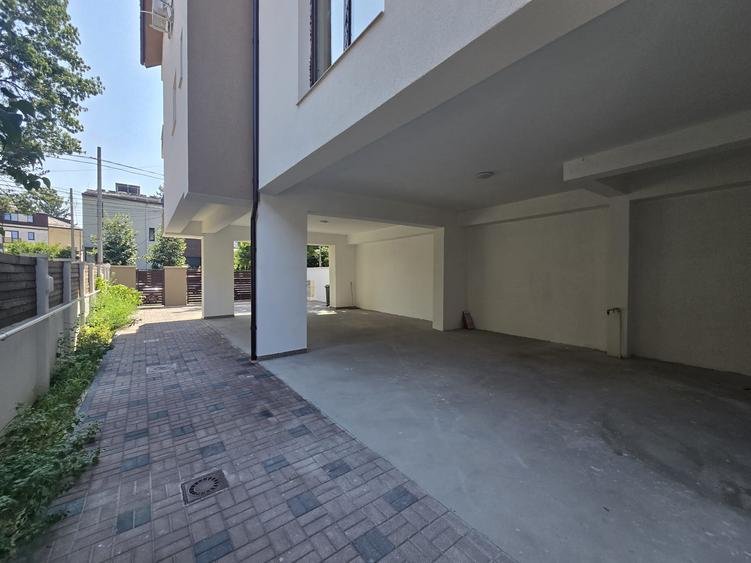 Damaroaia,Izbiceni,Curte proprie 60mp, Ocazie
