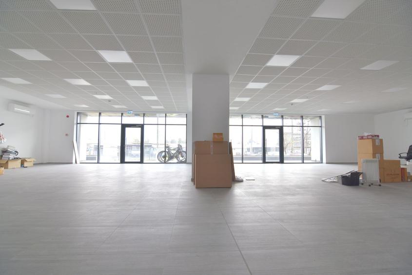 Spațiu comercial de vânzare în zona Complexul Studentesc