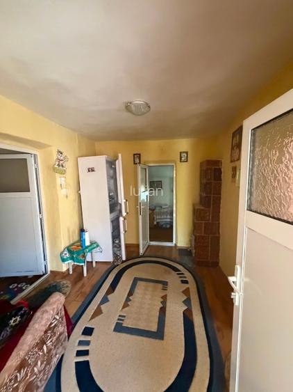 🏡 Casă bătrânească + teren generos de 4.680 mp – de vânzare