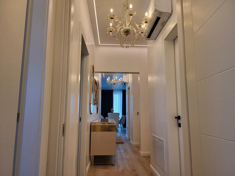 Apartament 4 camere, Mamaia - Complex Lake One 2200 euro