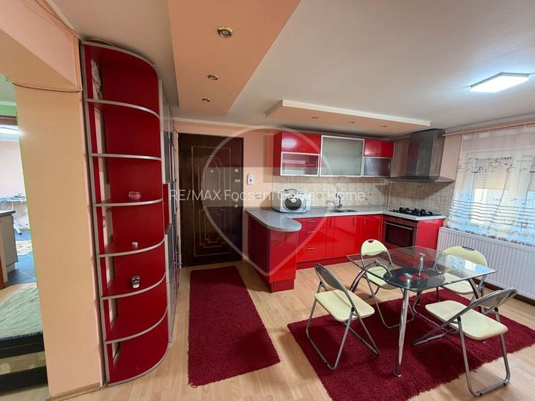 Apartament 3 camere 99 mp Longinescu