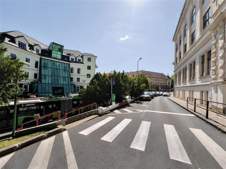 Studio tip loft cu terasa in Centrul Istoric langa primarie