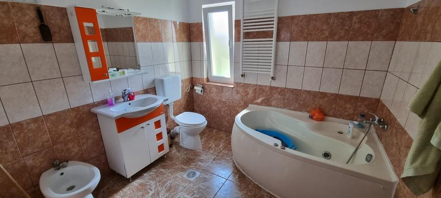 Casa P+E+M la cheie in Catamarasti Deal