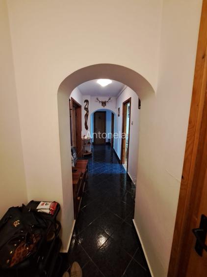  Apartament 3 camere de vânzare – Târgoviște, Micro 11 (în spatele Tribunalului  - 8