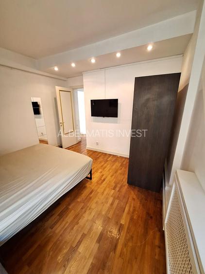 Vinzare apartament renovat cu design italian in  Piata Romana - 12