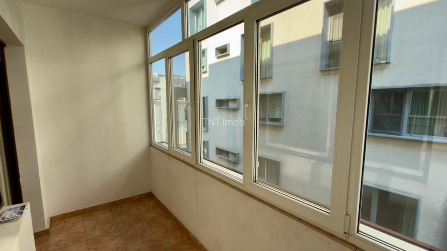Apartament 4 camere Victoriei, centrala proprie, boxa, garaj, comision 0 ! - 39