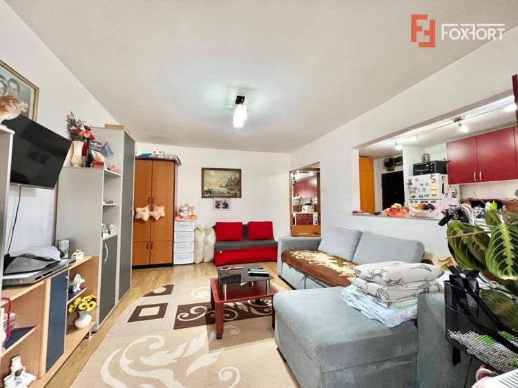 Apartament 2 camere de vanzare, zona Buziasului