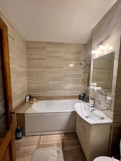 Apartament 4 camere 90mp zona Centrala mobilat utilat 128900eur neg