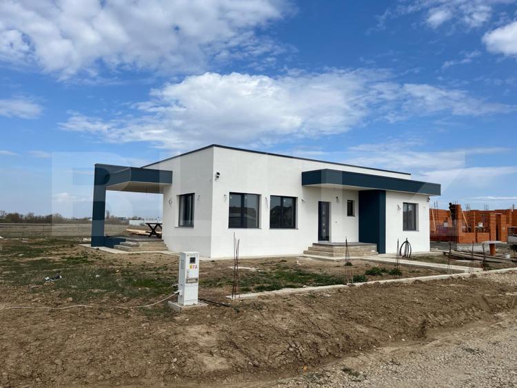 De vanzare casa Santandrei pe un singur nivel aproape de centura Santandrei