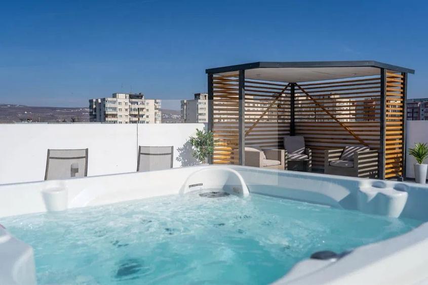 Penthouse LUX cu terasă 150 mp & jacuzzi | Iulius Mall – FSEGA