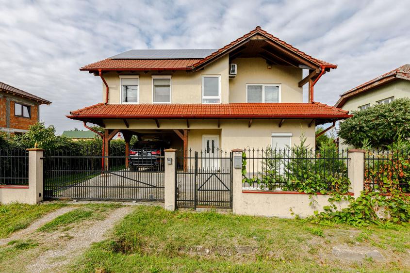 Casa individuala cu piscina - Comision 0%