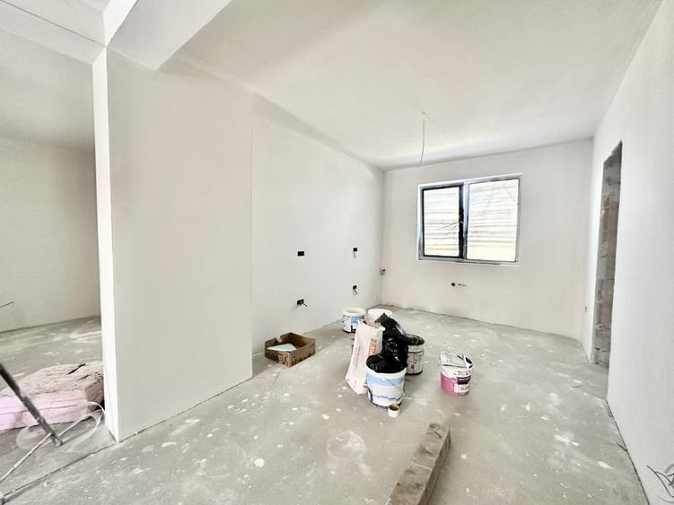 Duplex despartit prin camera tehnica | 4 camere | 115 mp utili | Drumul Boilor