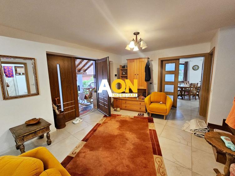 Casa D+P+1E, 6 camere, 1024 mp teren, Barabant