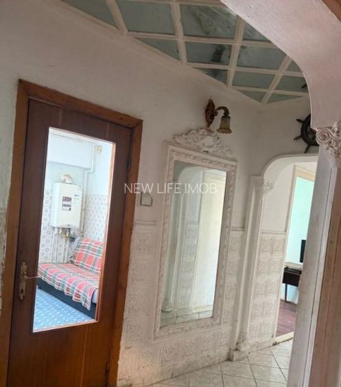 Faleza Nord , 3 camere decomandate , 2 balcoane , ideal investitie