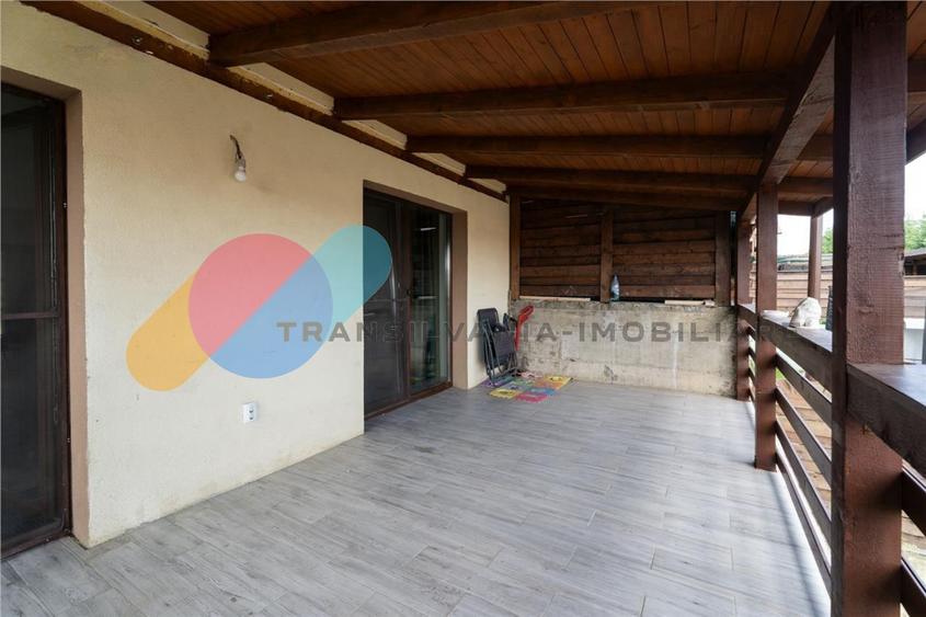 Duplex modern 4 camere, teren 380mp-Dezmir