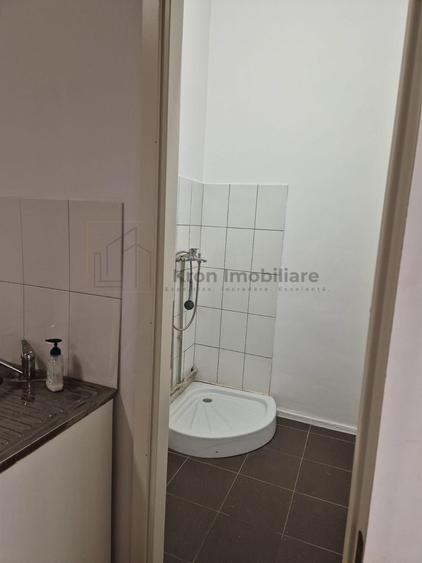 Spatiu comercial