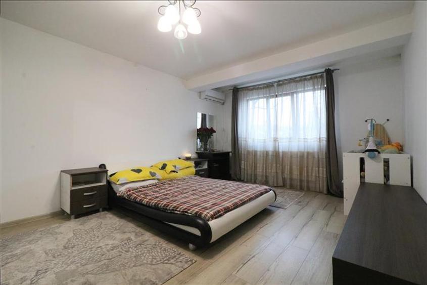 Bloc tip vila PALAS MALL 3 camere + Parcare