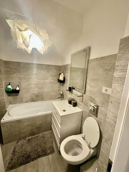 Apartament 2 camere,suprafata generoasa,loc parcare subteran