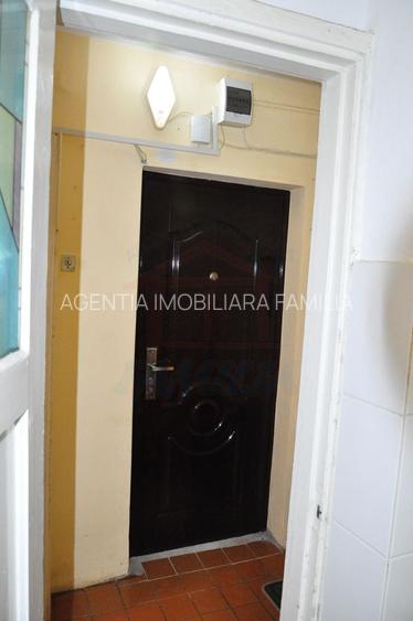 De vanzare apartament 2 camere, Centru - 7