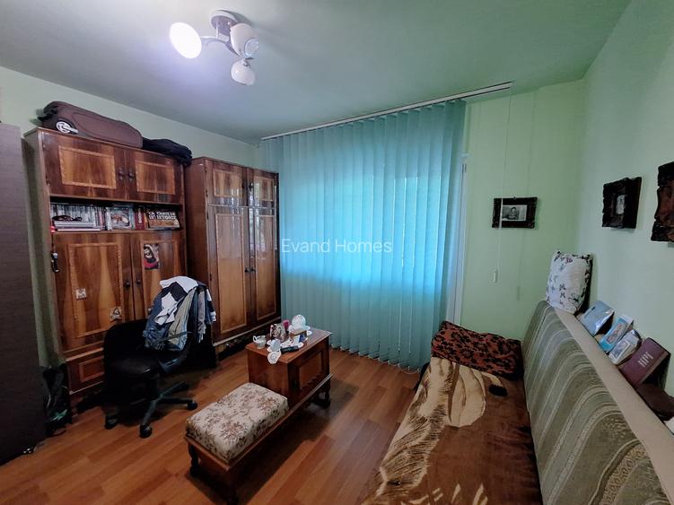 Apartament 3 camere | super oferta |decomandat etaj 3 | Aradului - 9