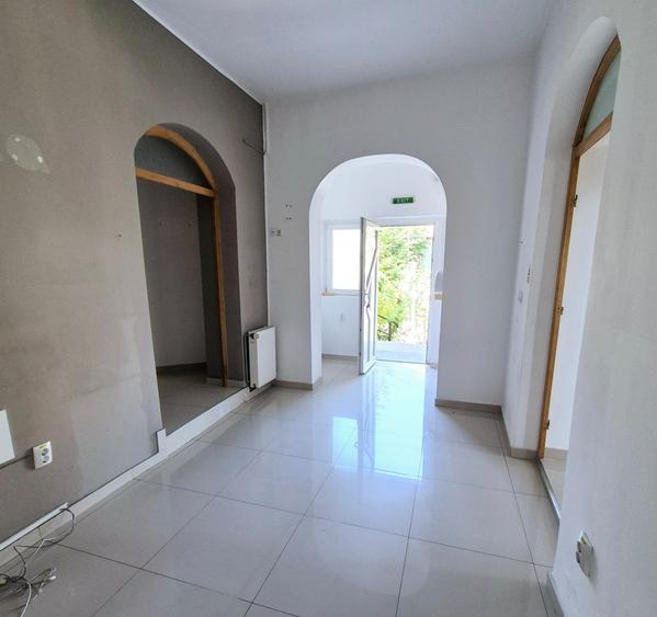 Casa de inchiriat in Gruia pretabila activitate firme Comision 0