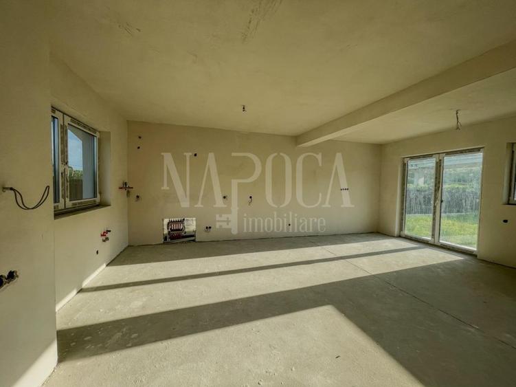 Casa 4 camere de vanzare in Luna de Sus