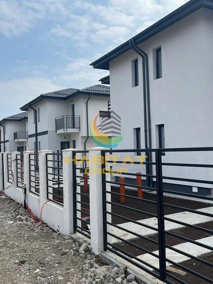 Duplex 3 camere- teren 210mp- disponibila imediat
