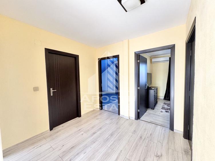 Casa individuala cu 5 camere si 3 bai mobilata in Giroc la asfalt