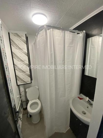 Garsoniera renovata , zona Cet - 5