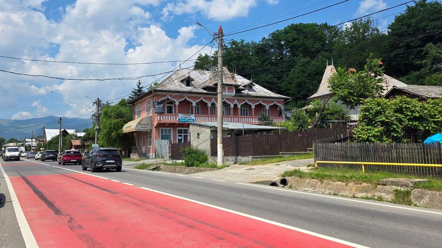 De vanzare spatiu comercial - COMARNIC la DN1
