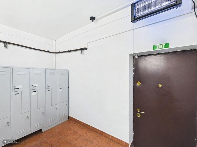 Spațiu comercial 102 mp, vitrină 10 m – Ioșia