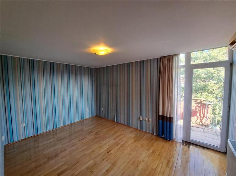 Casa Insiruita, 320 mp utili, situata in cartierul Buna Ziua!