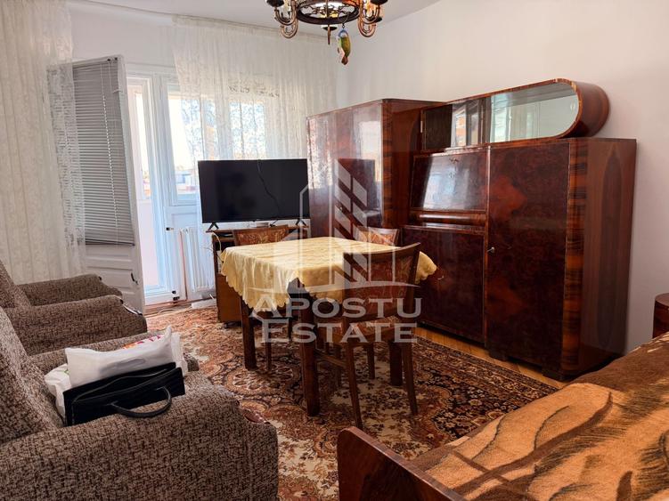 Apartament 3 camere de inchiriat, Complex Studentesc