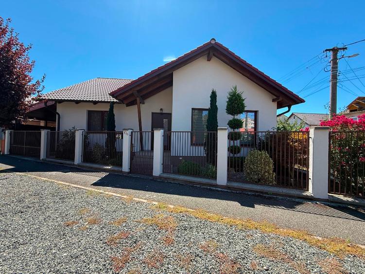CASĂ MODERNĂ, GATA DE MUTARE – BUJAC, ZONA FORTUNA–VLAICU | 192800 €