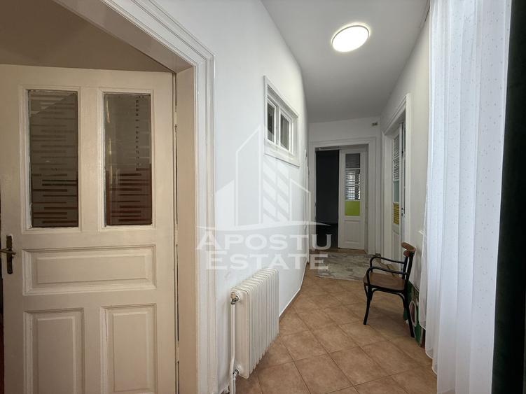 Casa individuala cu acces auto de vanzare zona Lunei Timisoara