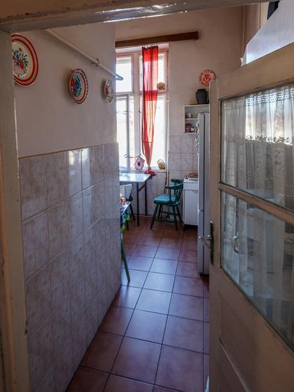 Ultracentral, apartament 4 camere, Imobil de epoca