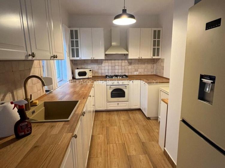 Pipera vila renovata supr 200mp, curte 450mp - 2