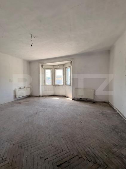 OCAZIE | Spațiu comercial clădire istorică 4 nivele/1200 mp!