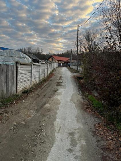 Casă + teren generos de vânzare în Strâmba Jiu