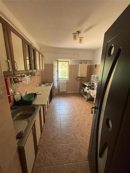 Apartament 3 camere, etaj 1, zona linistita - Nicolina