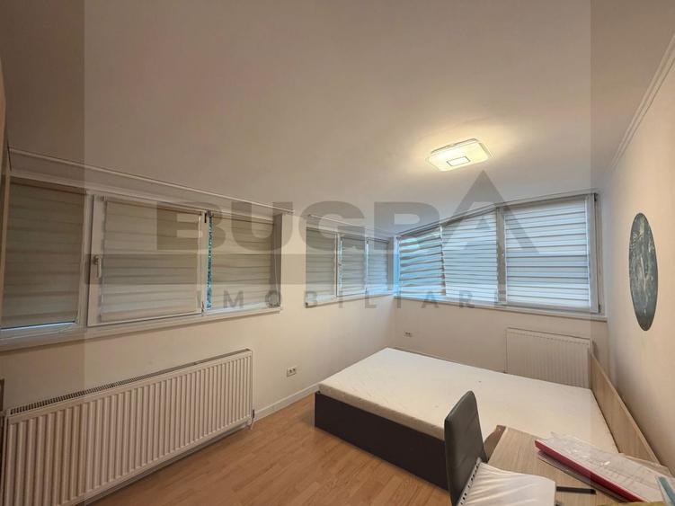 Apartament de 4 camere, modern, 84mp, parcare, zona The Office