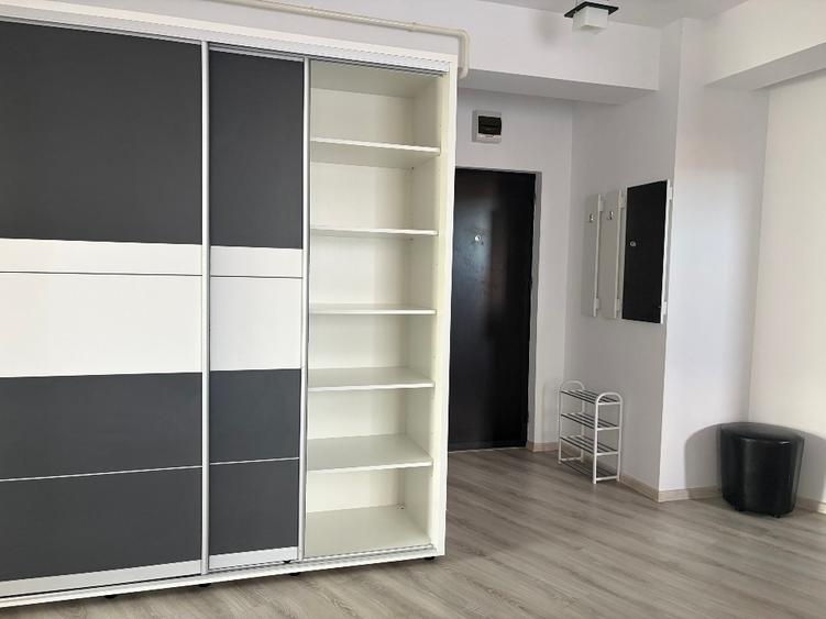 2 CAMERE,MODERN, 50 MP, LÂNGĂ PALAS, BLOC NOU, BALCON, AC, CENTRALĂ TERMICĂ