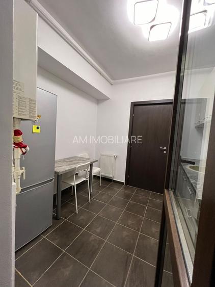 AP. 3 CAMERE - APARATORII PATRIEI, PARCARE INCLUSA, CENTRALA, METROU - 5