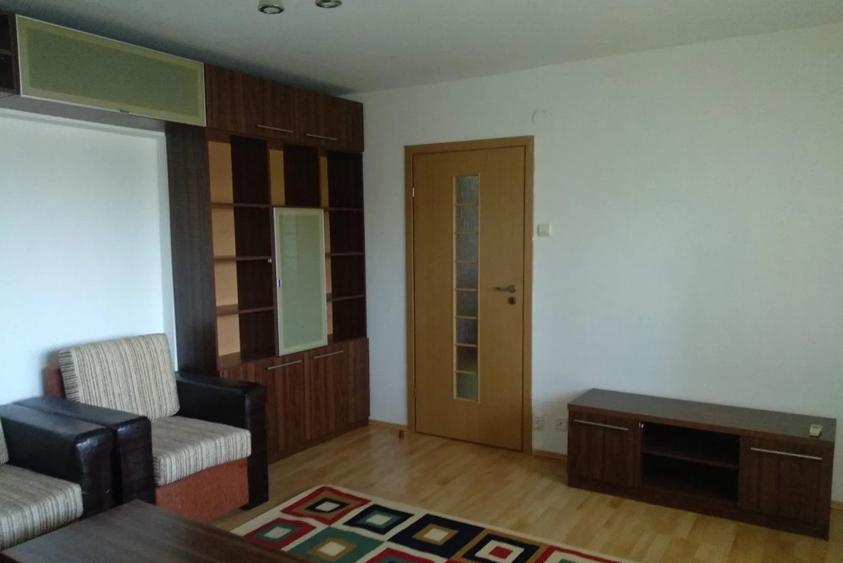 Apartament 4 camere, semidecomadnat, 89 mp, ac, balcon, metoru aproape, Pacii