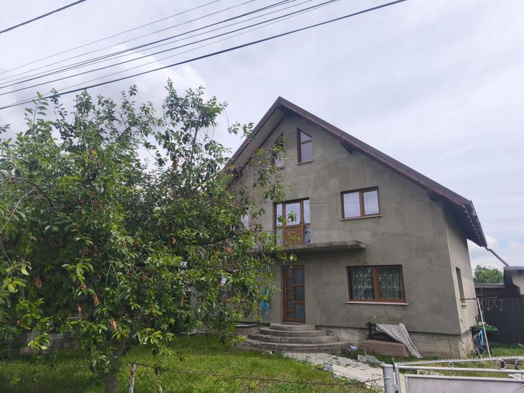 Casa individuala 5 camere, 370 mp teren, Radauti